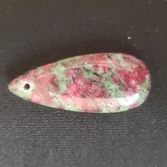 New 2pc Ruby in Zoisite Teardrop Pendants. - Picture 6 of 16
